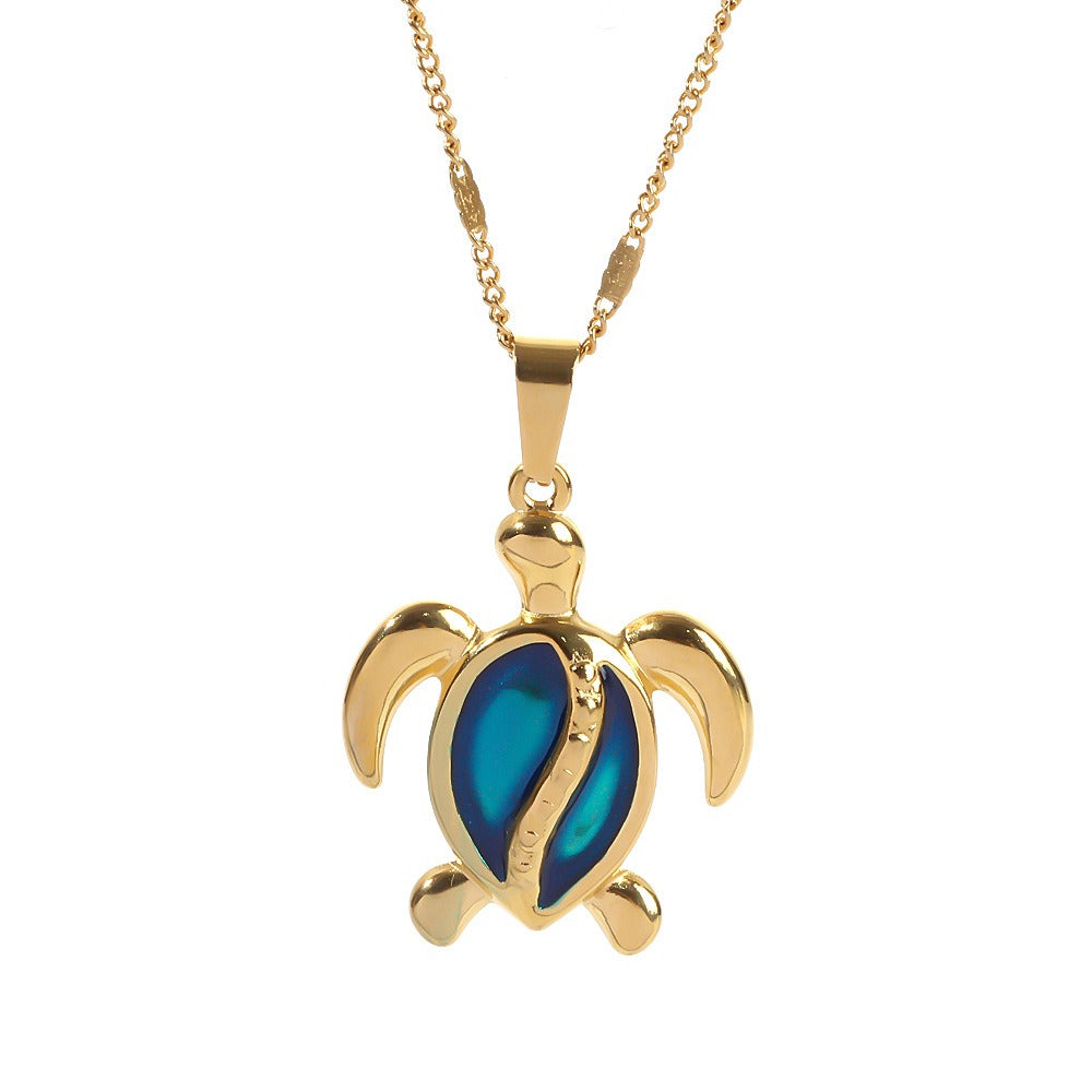 Goldkette mit Schildkröte und blauem Opal
