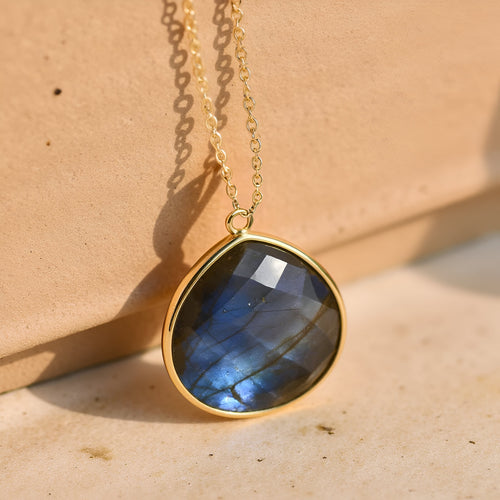 Schutzanhänger “Labradorit Eleganz“