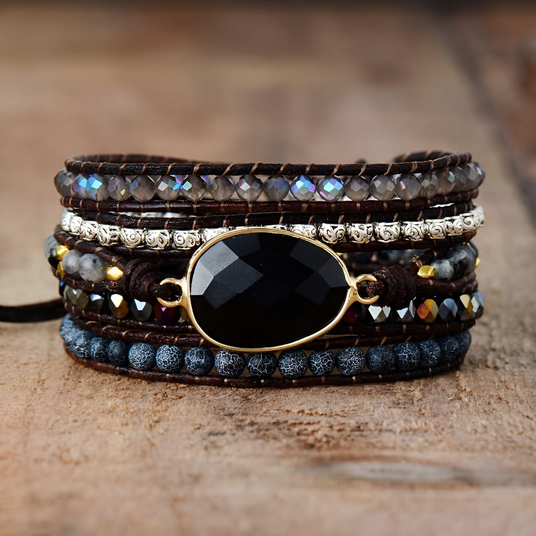 Wickelarmband “Mondlicht-Schutz“ aus Onyx und Quarz