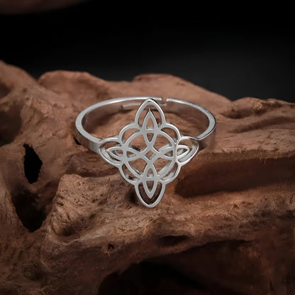 Verstellbarer Schutzring “Ewige Harmonie“ mit Hexenknoten