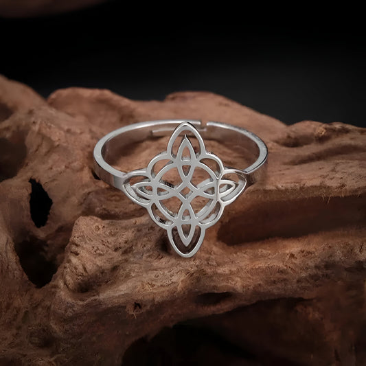 Verstellbarer Schutzring “Ewige Harmonie“ mit Hexenknoten