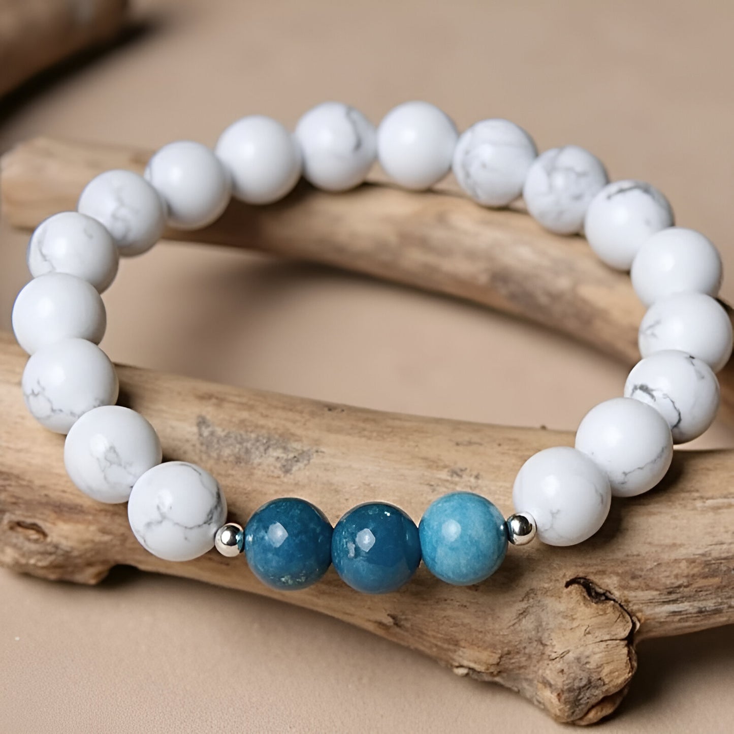 Energiearmband “Leichtigkeit & Balance“ mit Apatit und Howlith