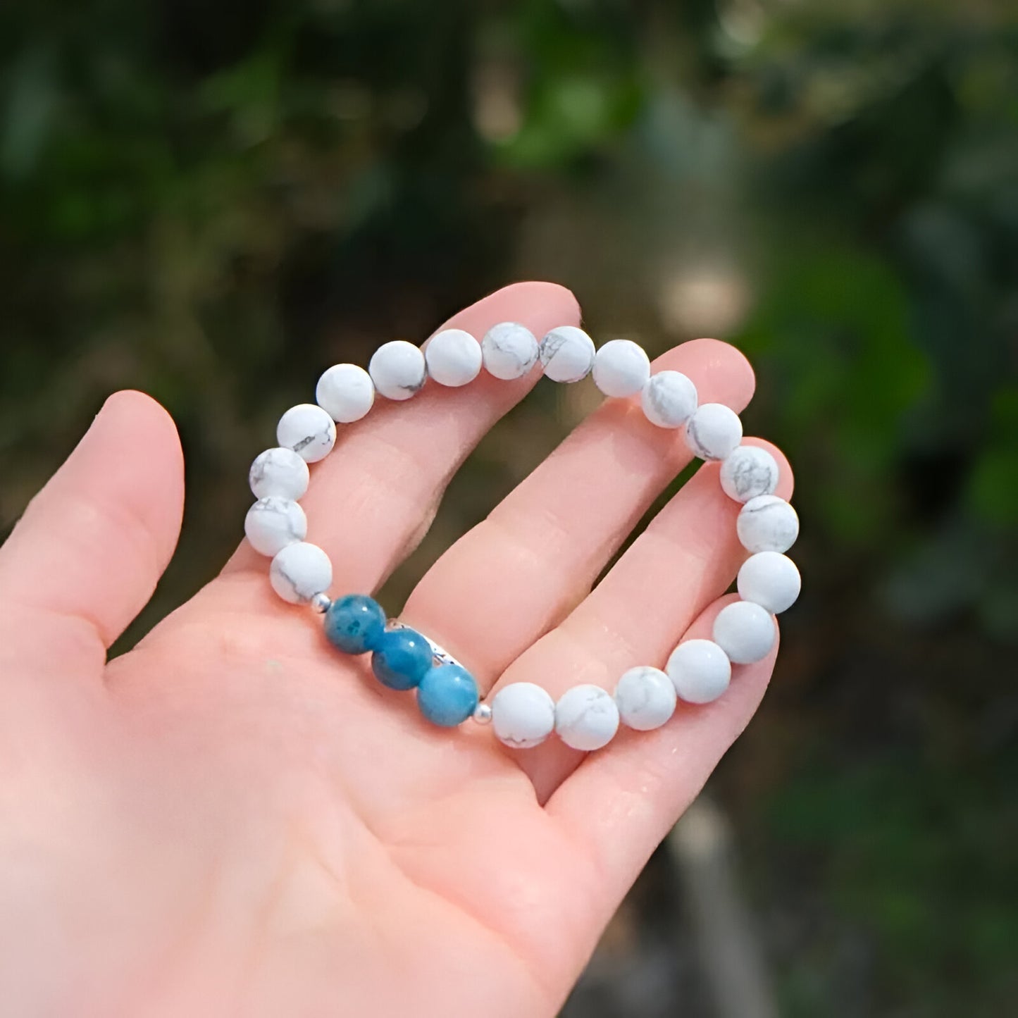 Energiearmband “Leichtigkeit & Balance“ mit Apatit und Howlith