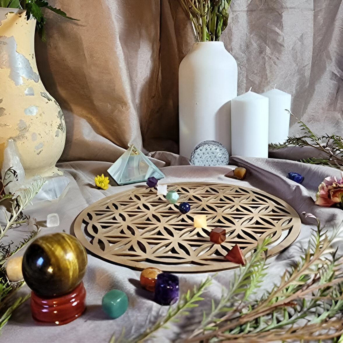 Harmonisierende “Blume des Lebens“ aus Naturholz