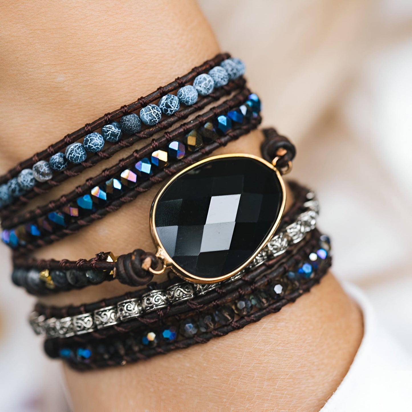 Wickelarmband “Mondlicht-Schutz“ aus Onyx und Quarz