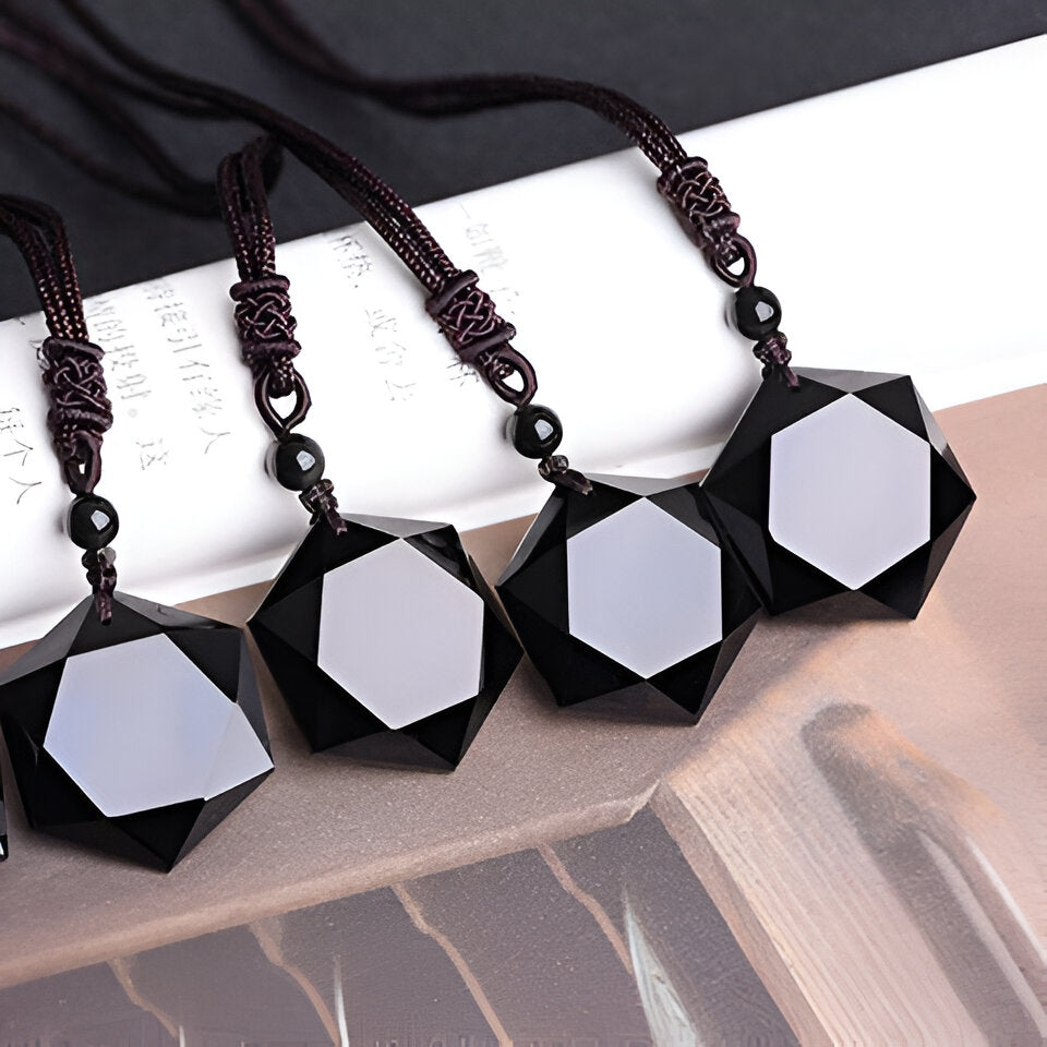 Schutzanhänger “Stern“ aus Schwarzem Obsidian