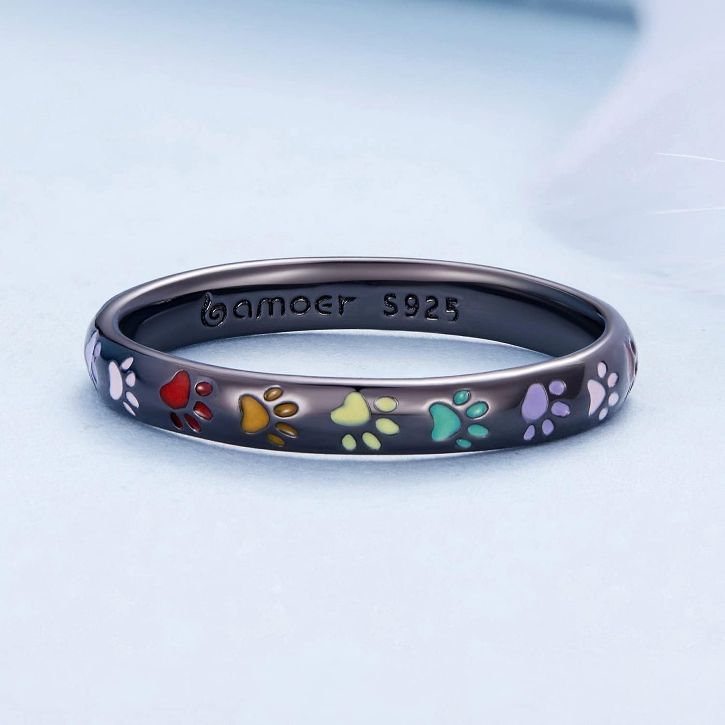 Pfotenprint im Silberband