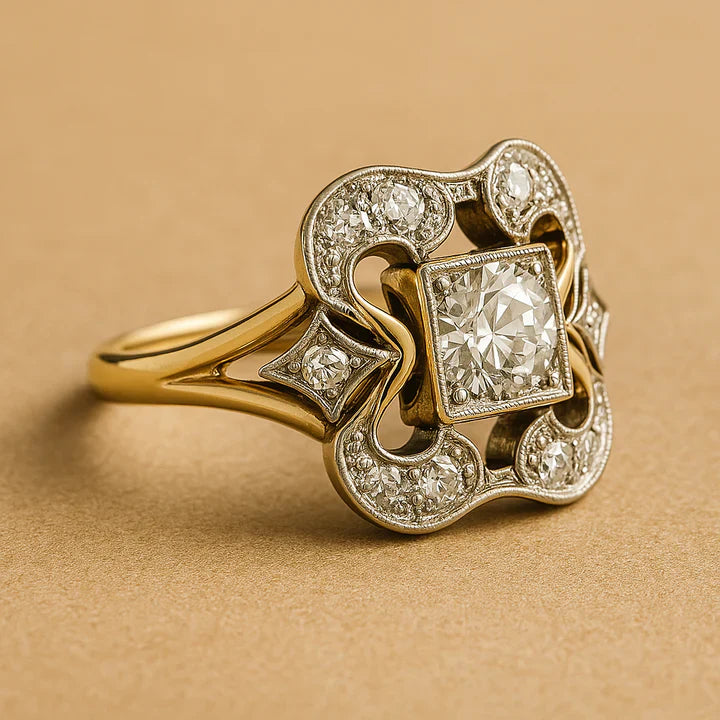 Vintage-Ring aus Zirkonia und Gold