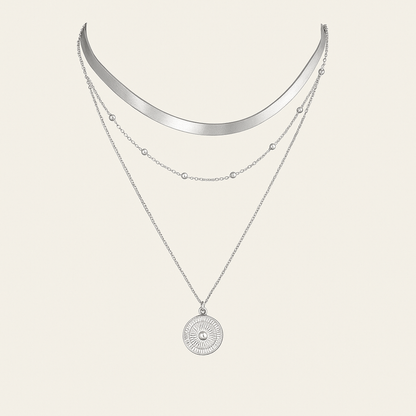 MEHRSCHICHTIGE SILBERHALSKETTE STRAHLEND