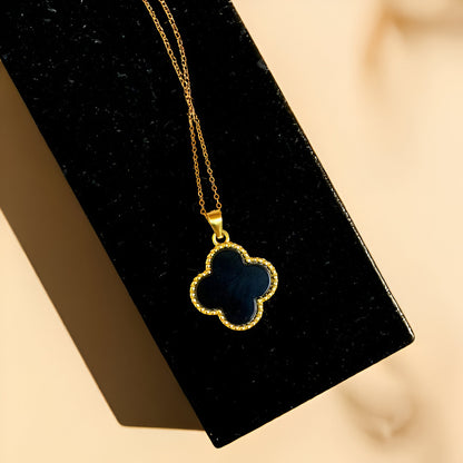 Halskette “Glücks-Kleeblatt“ aus Perlmutt oder Schwarzem Onyx