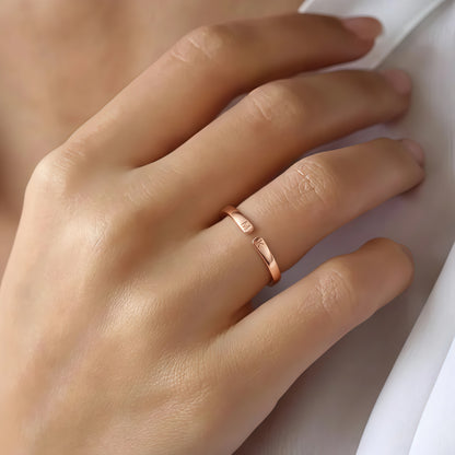 VERSTELLBARER INITIALEN RING
