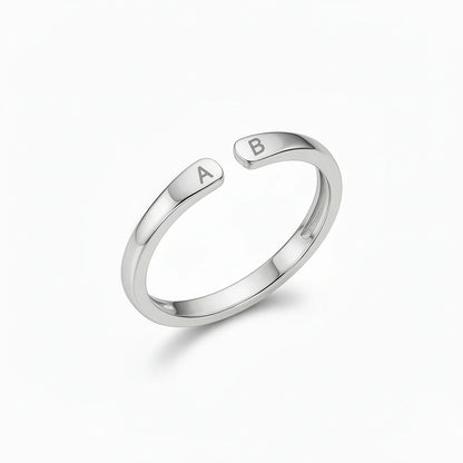 VERSTELLBARER INITIALEN RING