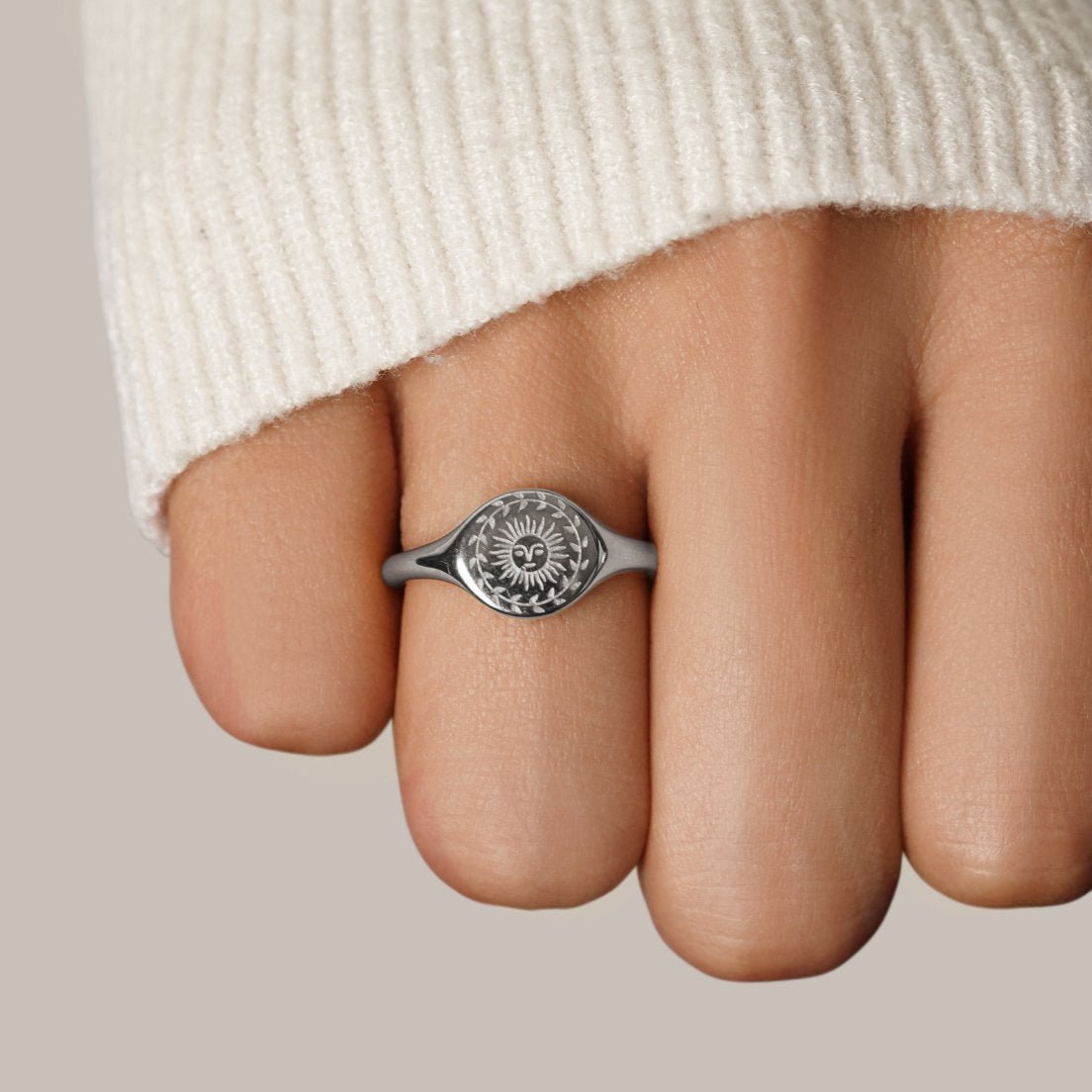 Ring aus Silber – zur Sommersonnenwende